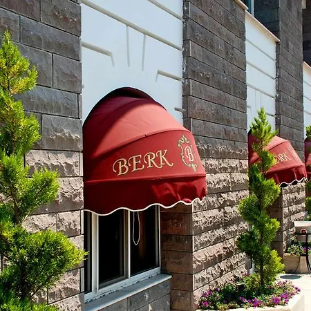 Buyuk Berk Sarimsakli
